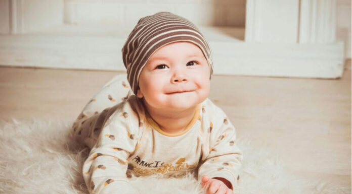 Πώς ένα μωρό δείχνει ότι νιώθει πραγματικά ευτυχισμένο