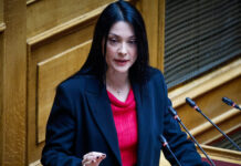 Νάντια Γιαννακοπούλου: Ο Γιάννης Παναγόπουλος θα έπρεπε να διευκολύνει το χώρο και την παράταξή του