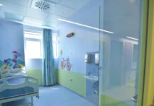 Γρίπη: Στη ΜΕΘ δύο παιδιά με βαριά συμπτώματα – «Οι εποχικές ιώσεις δεν τελείωσαν» λέει η ΠΟΕΔΗΝ