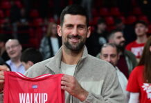 Ο Νόβακ Τζόκοβιτς πήρε τη φανέλα του Τόμας Γουόκαπ