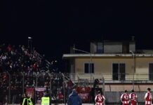 Λεβαδειακός – Ολυμπιακός: Οι παίκτες του Μεντιλίμπαρ άκουσαν τα παράπονα του κόσμου μετά το φινάλε στη Λιβαδειά