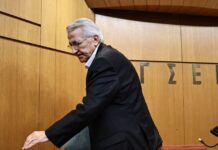 Στα δύο η ΠΑΣΚΕ εν μέσω εκλογών στο Εργατικό Κέντρο Αθηνών και της υπόθεσης Παναγόπουλου