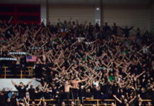 Αποθέωση για τον Κυπελλούχο Παναθηναϊκό: Οι υψωμένες γροθιές του Αταμάν στο μπαλκόνι του ξενοδοχείου και η υποδοχή στον Λεσόρ