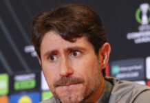 Ο πρώην προπονητής του Ολυμπιακού και ποδοσφαιριστής του Παναθηναϊκού, Βίκτορ Σάντσεθ, στο νοσοκομείο με αδιαθεσία