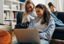 Η νέα τάση: Γιατί τα “admin nights” ίσως κερδίζουν το nightlife