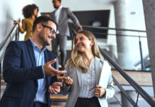 Γίνετε masters του networking, ακόμη κι αν είστε introverts