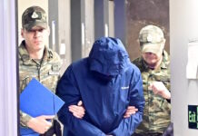 Τρεις υπόπτους κατονόμασε o σμήναρχος για την υπόθεση κατασκοπείας υπέρ της Κίνας: Από το LinkedIn στην προφυλάκιση – Οι απειλές και ο «Στίβεν Γουέιν»