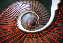 Η δύναμη της επιστροφής: Όταν τα παλιά «μιλούν» ξανά