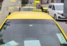 Απεργία ταξί: Κίτρινη αυτοκινητοπομπή προς το «Ελευθέριος Βενιζέλος» – «Είμαστε ξανά στον δρόμο για ένα καλύτερο μέλλον»