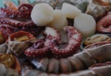 Σε φούρνους, παντοπωλεία & αγορά για τα σαρακοστιανά εδέσματα οι καταναλωτές