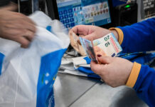 Πλαστά 20ευρα σε Θεσσαλονίκη και Κιλκίς: Πως να εντοπίσετε τα «μαϊμού» χαρτονομίσματα