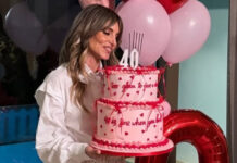 Αθηνά Οικονομάκου: 40 and fabulous. Τι έγραφε η τούρτα των γενεθλίων της;