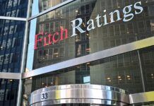 Fitch για Μέση Ανατολή: Τι λέει ο οίκος για την ελληνική οικονομία και τις τράπεζες