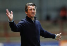 Ο Τζόι Μπάρτον προφυλακίστηκε μετά από κατηγορία για βαριά σωματική βλάβη