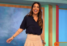 Ελένη Χατζίδου: Το νέο της τραγούδι θα είναι ντουέτο με τον πατέρα της. Ο τίτλος και το μήνυμά της