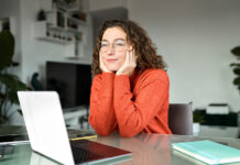 Επιτέλους, διάλειμμα! Γιατί το μυαλό μας το χρειάζεται απαραίτητα;