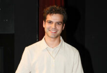 Γιάννης Τσουμαράκης: Η γιόγκα που τον βοήθησε να δει διαφορετικά την υποκριτική και η άδεια διδασκαλίας