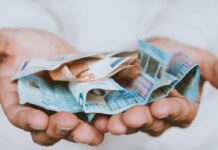 “Ειδικό” επίδομα Πάσχα σε πολίτες: Έως αύριο οι αιτήσεις – Ποιους αφορά και τι ποσά θα δοθούν