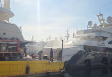 Πέραμα: Φωτιά σε σκάφος στα Ναυπηγεία – Δεν κινδύνεψαν οι ναυτικοί