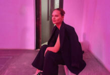 Υβόννη Μπόσνιακ: Μπήκε στην κουζίνα και έφτιαξε με τα χεράκια της ψωμί για… έναν λόχο