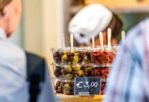 Ακρίβεια και καθημερινότητα: Τα μικρά έξοδα που «τρώνε» τον μισθό χωρίς να το καταλαβαίνεις