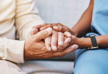 Σατανική οικιακή βοηθός δολοφόνησε τον έναν εργοδότη και άρπαξε πλάκες χρυσού από τον άλλον – Πώς οι αρχές συνέδεσαν τις δύο υποθέσεις