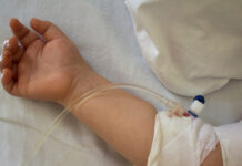 Ηλεία – Γιαννακός: Κατάγματα, εγκαύματα και δαγκωματιές στο 10 μηνών κοριτσάκι – «Η μητέρα ήθελε να κρύψει την κακοποίηση»