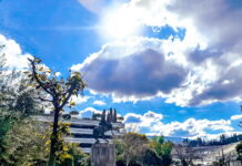 Καιρός αύριο: Τοπικές βροχές στα δυτικά – Λιακάδα στις υπόλοιπες περιοχές