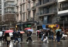 Καιρός: Αλλαγή σκηνικού με βροχές και πτώση θερμοκρασίας – Έρχονται χιόνια στα ορεινά