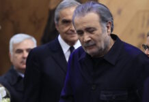 Κηδεία Μαρινέλλας: Με πόνο καρδιάς ο καλλιτεχνικός κόσμος αποχαιρέτησε για πάντα τη σπουδαία ερμηνεύτρια