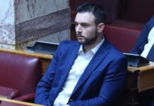 Καταδίκη Φλώρου για τον ξυλοδαρμό Γραμμένου στη Βουλή ζητάει ο εισαγγελέας