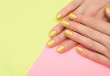 Ξεχάστε το butter yellow – Αυτό είναι το it χρώμα της άνοιξης για τα νύχια