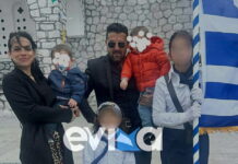 Παρέλαση 25ης Μαρτίου: Μητέρα λύγισε βλέποντας την κόρη της να κρατά την σημαία