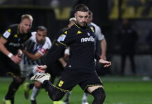 Ο Λορέν Μορόν αστόχησε σε πέναλτι για τον Άρη και έχασε την ευκαιρία να γράψει ιστορία στη Super League