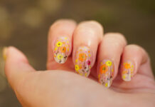 Τα nail trends που αξίζει να υιοθετήσετε τη φετινή άνοιξη