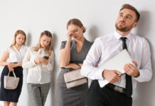 Ανυπομονησία: Γιατί από παιδιά μισούμε να περιμένουμε;