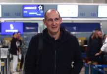 Ο Παναγιώτης Αγγελόπουλος ταξίδεψε με τον Ολυμπιακό στη Βαλένθια για το παιχνίδι της Euroleague