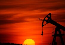 Μέση Ανατολή: Οι 3 κρίσιμες εβδομάδες για την οικονομία – Fuel pass, επιδοτήσεις στο ρεύμα και πλαφόν στο κέρδος στο «τραπέζι»