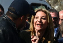 Ρούτσι για Καρυστιανού στη συγκέντρωση για τα Τέμπη: Δεν ήθελε να περιμένει, την παρακαλούσα να μιλήσει