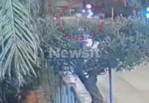 Βούλα: Βίντεο ντοκουμέντο από τη σφοδρή σύγκρουση του αυτοκίνητου με το ταξί της 55χρονης που σκοτώθηκε