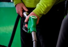 Μέτρα για την ακρίβεια ανακοινώνουν το μεσημέρι Χατζηδάκης, Παπασταύρου και Θεοδωρικάκος