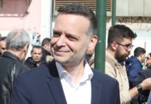 Χάρης Δούκας: «Μεγαλύτερό μου λάθος όταν σβήστηκαν τα ονόματα των θυμάτων των Τεμπών»