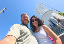 Ευτύχης Μπλέτσας: Η σύζυγός του τον έπεισε να φορέσει κι αυτός τη στολή των Τσιγγάνων της θάλασσας