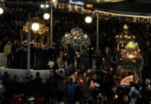 Λιάγκας-Αντωνά: Βαθιά συγκίνηση στη συνάντηση των επιταφίων στην Τήνο