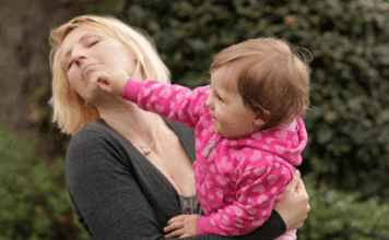 Το παιδί σου σε χτύπησε; Δες τι χρειάζεται πραγματικά εκείνη τη στιγμή