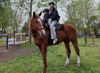 Ιωάννα Τούνη: Μια τέλεια μέρα matchy matchy με τον Πάρη στην Αριδαία για ιππασία