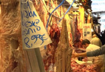 Τα τελευταία ψώνια για το πασχαλινό τραπέζι – Στα ύψη οι τιμές