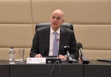 Έργα ενεργειακής αναβάθμισης σε 40 στρατόπεδα: Υπεγράφη προγραμματική συμφωνία μεταξύ Δένδια και της Ευρωπαϊκής Τράπεζας Επενδύσεων