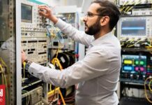 Νέο ρεκόρ με οπτικές ίνες επιτρέπει το ταυτόχρονο streaming 50 εκατομμυρίων ταινιών