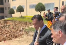 Άδωνις Γεωργιάδης: «Σε ενάμιση χρόνο δεν θα υπάρχουν ράντζα στο Αττικόν» – Έγινε ο αγιασμός των θεμελίων του νέου κτιριακού συγκροτήματος